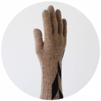 % GLOVES　POLYGON　Brown 70%　Black 30%