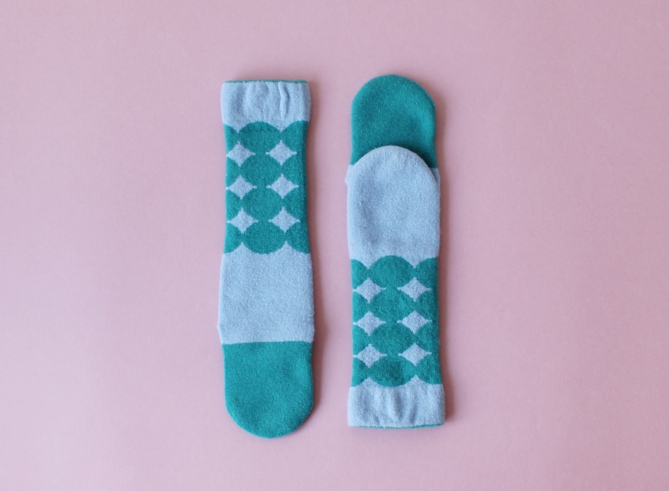 % SOCKS DOT Blue 50% Green 50%