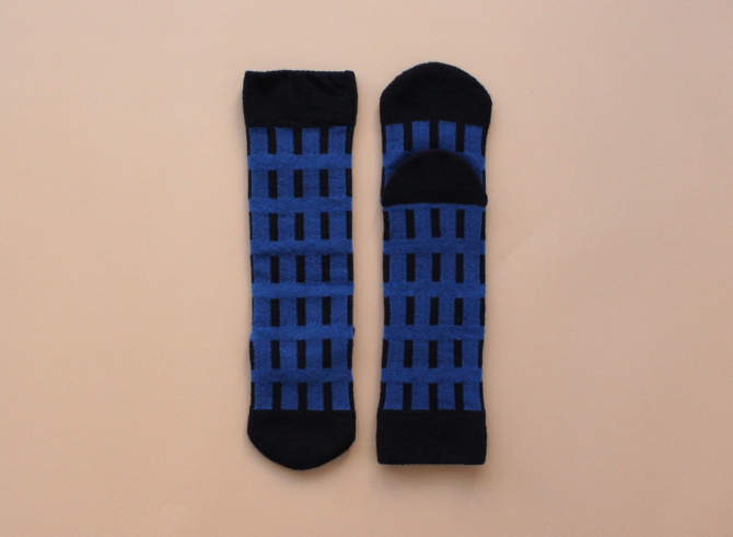 % SOCKS  LINE  Blue 60% Black 40%