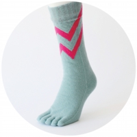 % FIVE TOE SOCKS LINE Mint green 80% Dark pink 20%