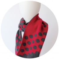 % SCARF DOT Dark gray 50% RED 50%