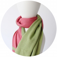 % SCARF CROSS  Pink 50% Green 50%