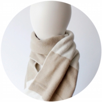 % SCARF STRIPE Beige 50% White 50%