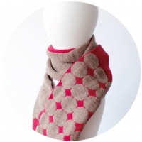 % SCARF DOT Red 50% Brown 50%