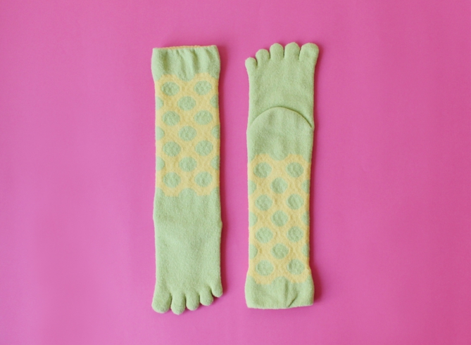 % FIVE TOE SOCKS DOT Light green 90% Yellow 10%