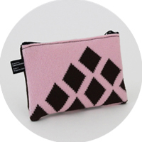 % POUCH　CROSS　Brown 60％ Pink 40％