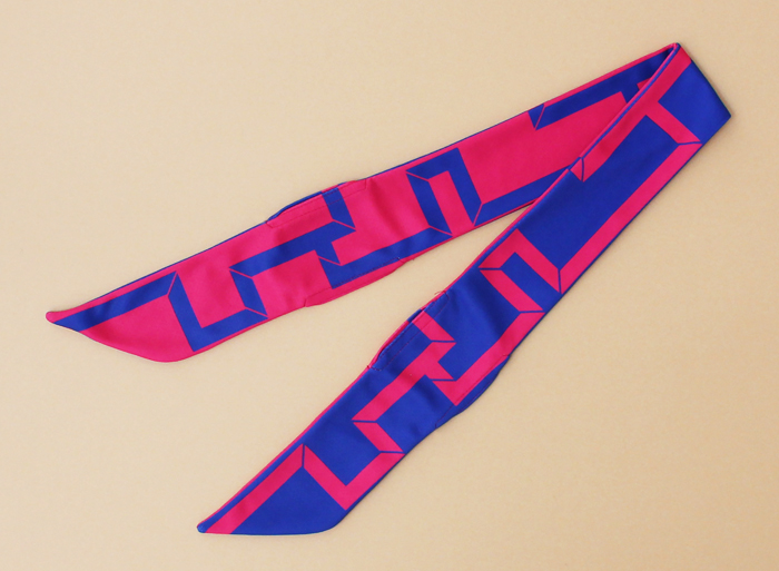 % COOL SCARF　CONNECT　Bright Pink 50%　Navy 50%